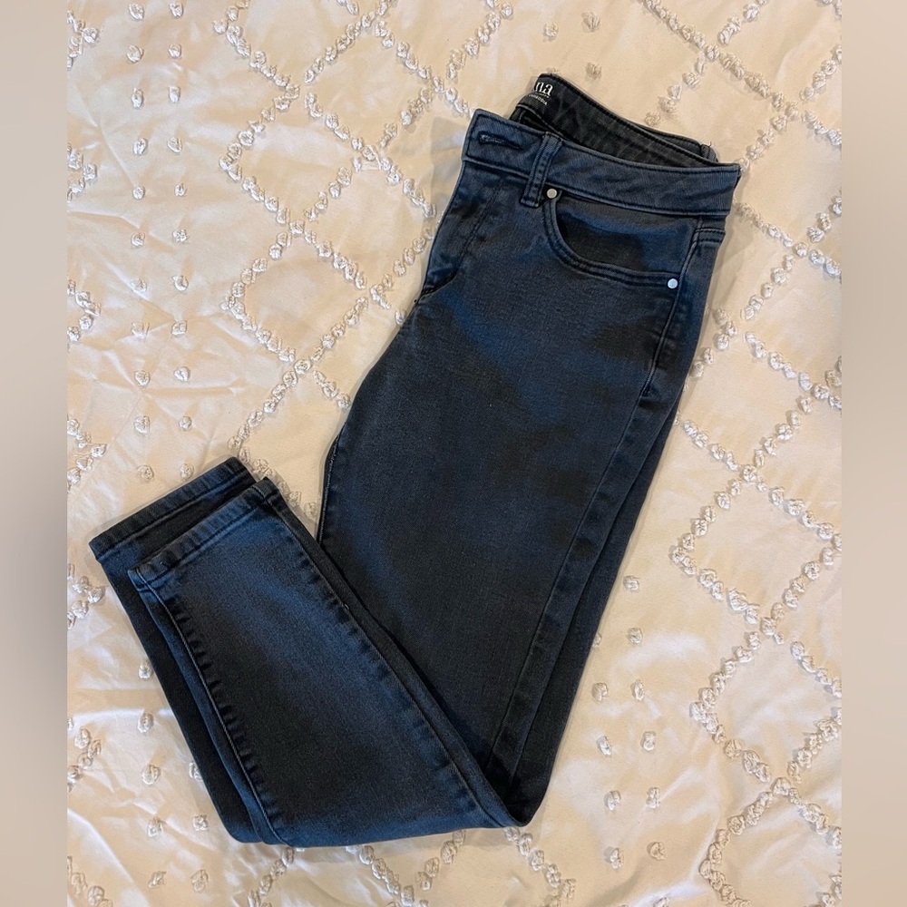 a.n.a Skinny Ankle black jeans